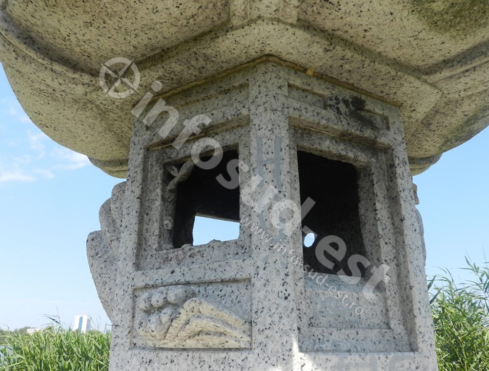 info-sud-est-lampa-japoneza8