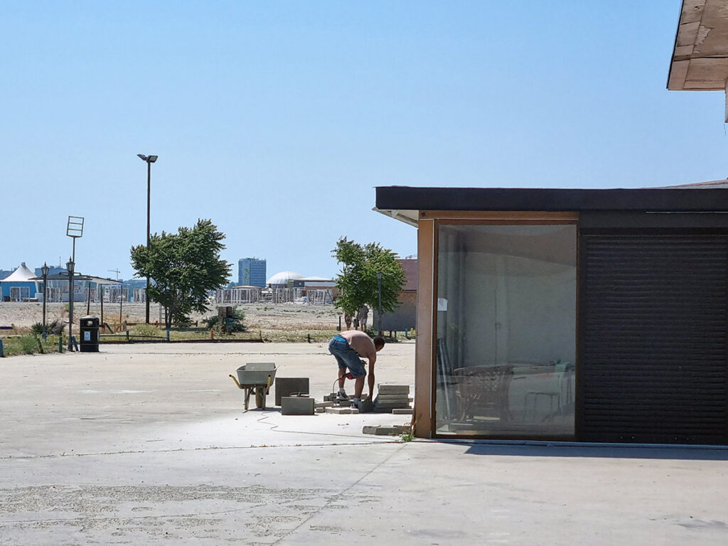 statiunea mamaia plaja litoral