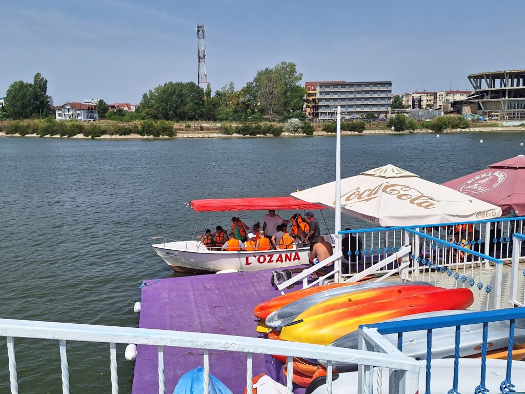 costinesti, cazare, sezon estival, statiune, litoral, turisti