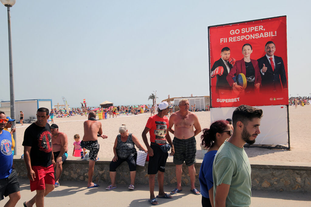 costinesti, cazare, sezon estival, statiune, litoral, turisti