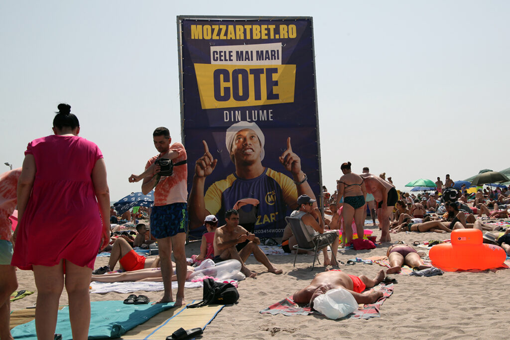 costinesti, cazare, sezon estival, statiune, litoral, turisti