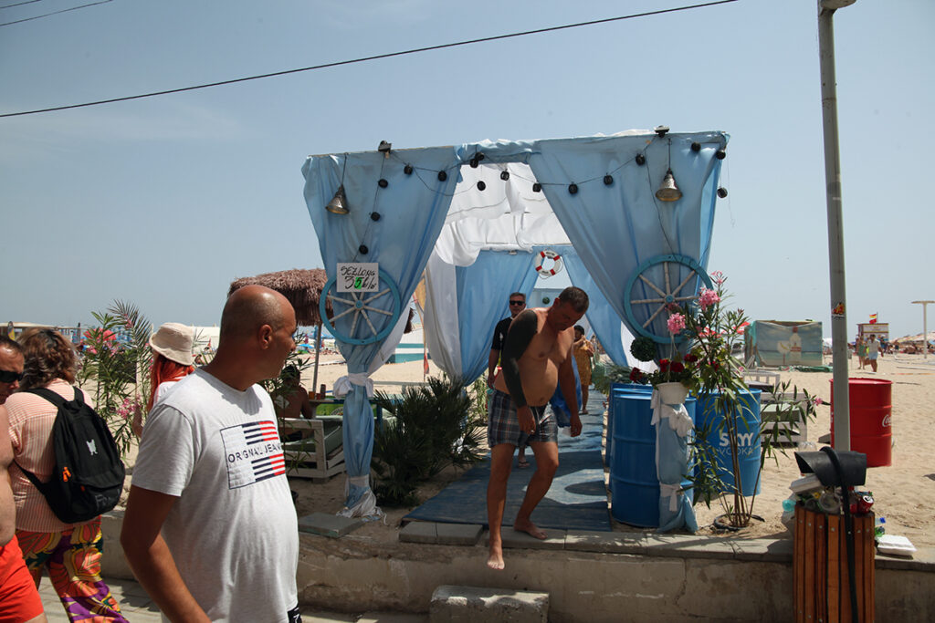 costinesti, cazare, sezon estival, statiune, litoral, turisti