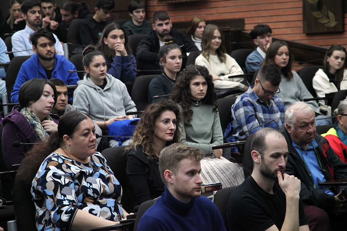 dorian galbisnki ada codau florin anghel daniel citiriga studenti ovidius