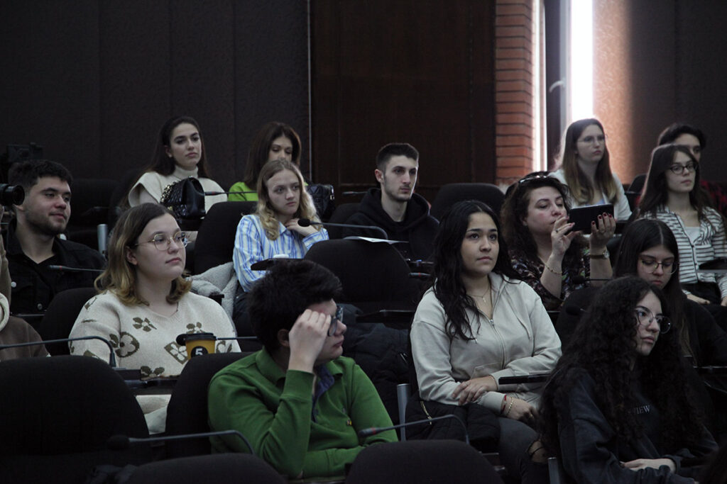 dezbatere universitatea ovidius vot parlamentul european tineri studenti
