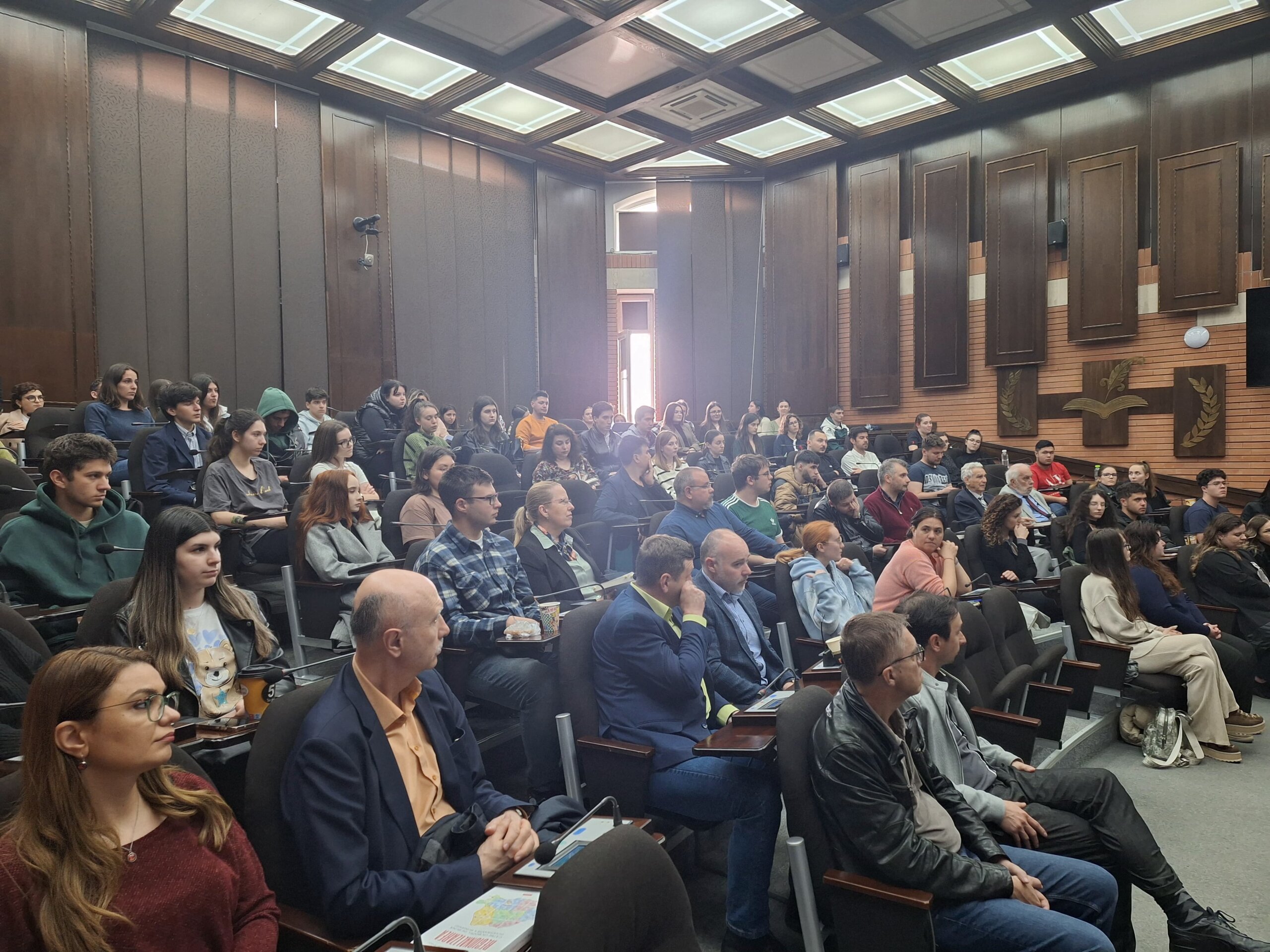 lansare carte ovidius, Regionalizarea - audiență