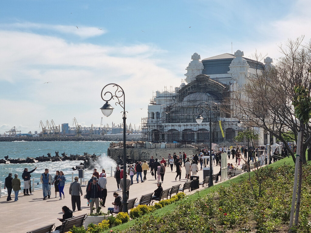 ccentrul vechi constanta faleza cazino roata panoramica 1 mai faleza cazino