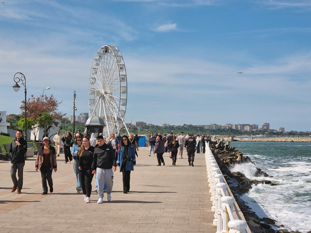 ccentrul vechi constanta faleza cazino roata panoramica 1 mai faleza cazino