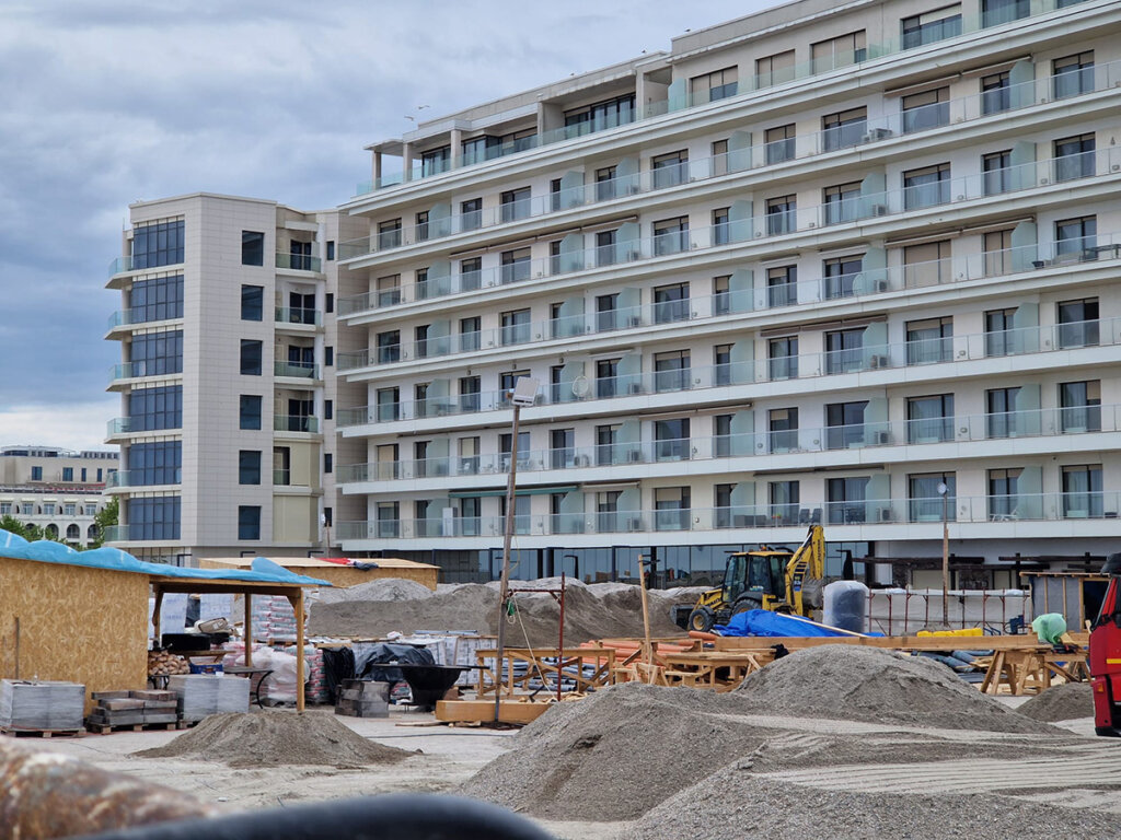 plaja caelia piscina beachbar constructii mamaia