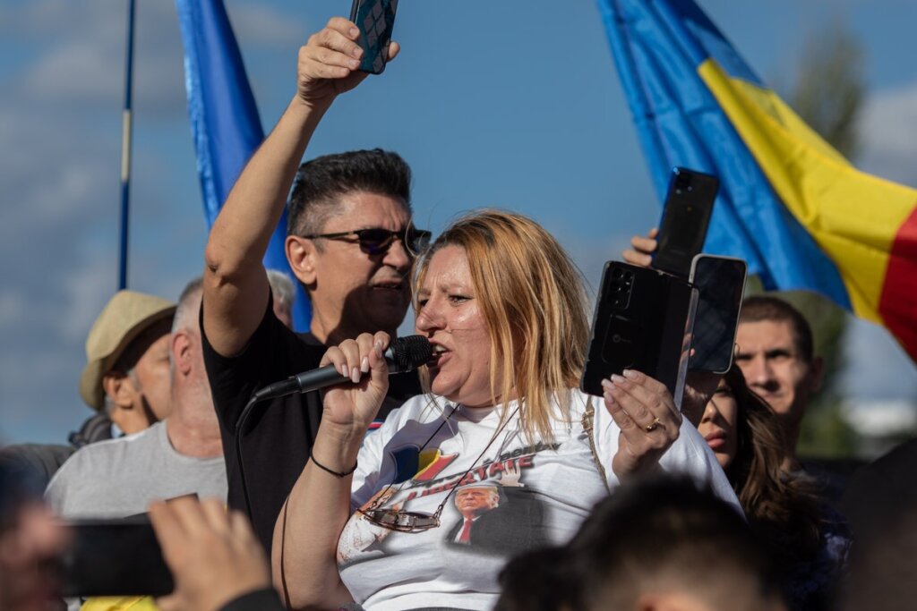 diana sosoaca luis lazarus