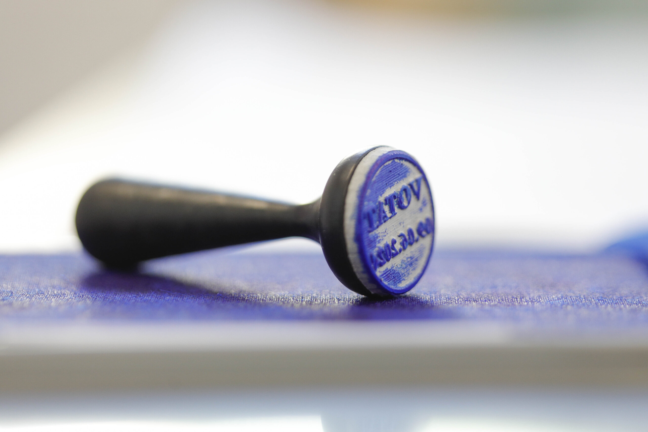 stampila vot urne alegeri