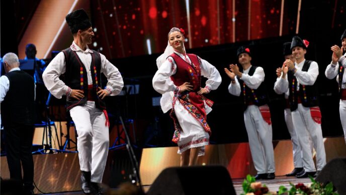Festivalul Cantecului si Dansului Popular