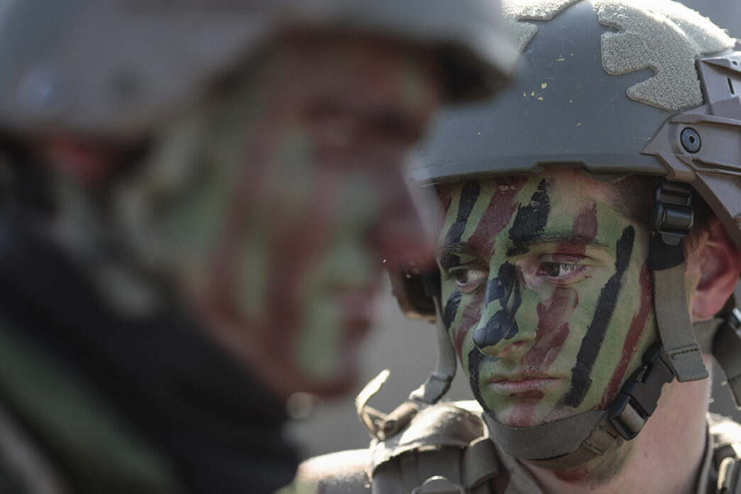 soldati cap midia poligon trageri