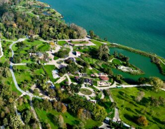 tara piticilor parcul tabacarie