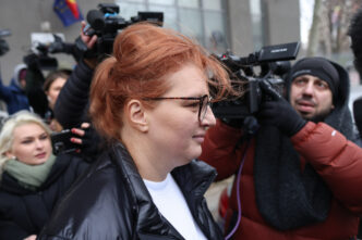 Ioana Băsescu părăsește sediul DIICOT după ce a fost audiată în dosarul Nordis, în București, 3 februarie 2025.