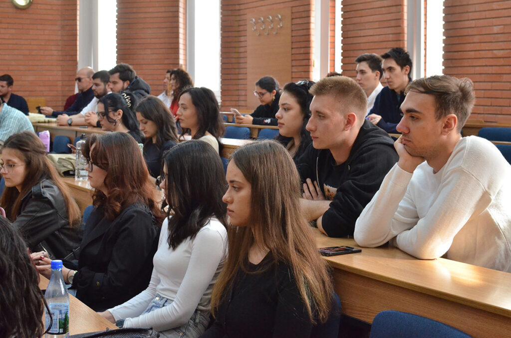 conferinta ioan stanomir ovidius