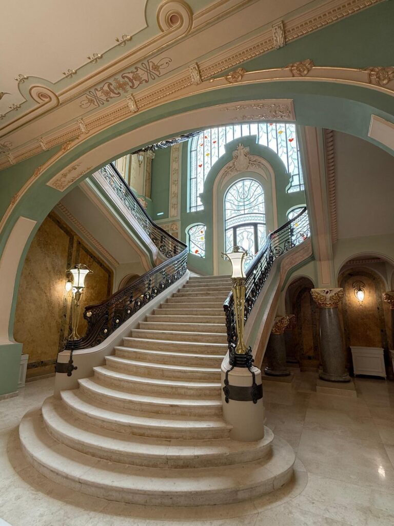cazinoul constanta interior