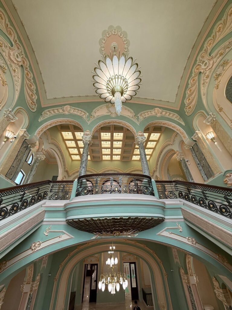 cazinoul constanta interior