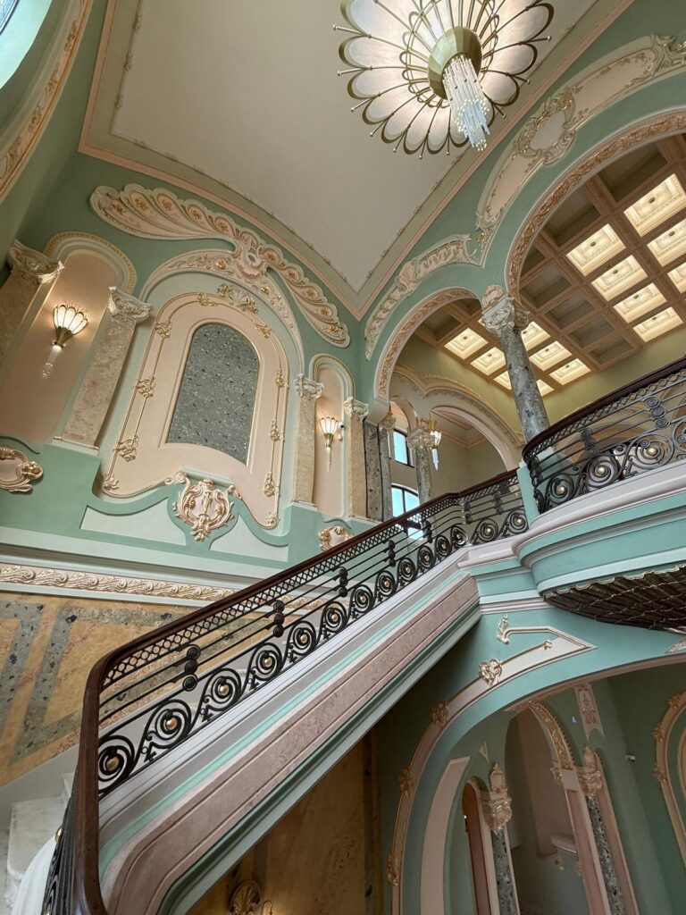 cazinoul constanta interior