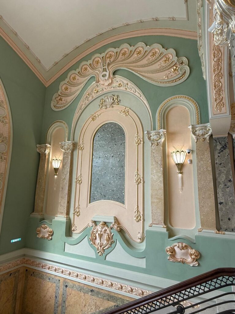 cazinoul constanta interior