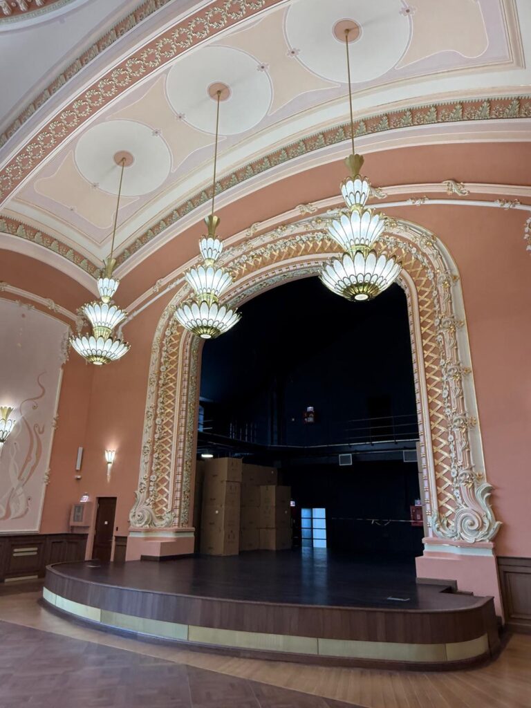 cazinoul constanta interior