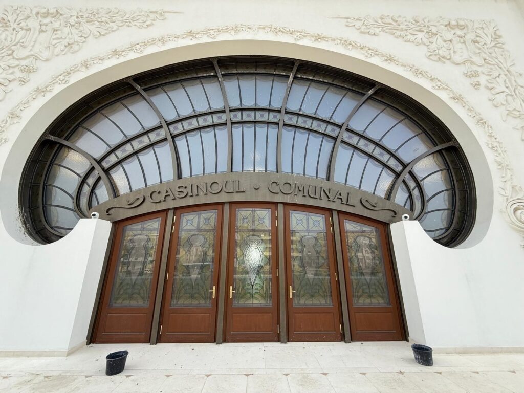 cazinoul constanta interior