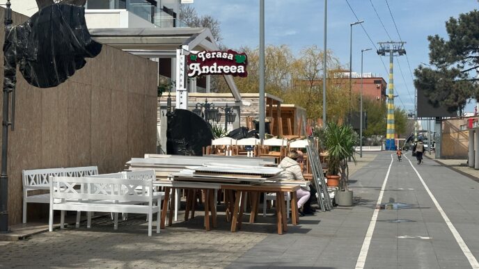 terasa mamaia preturi