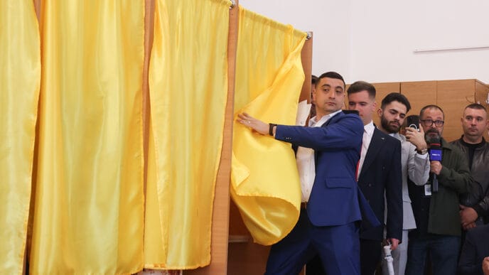 george simion calin georgescu alegeri prezidentiale 2025