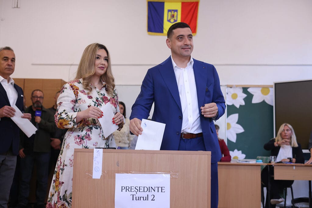 george simion calin georgescu alegeri prezidentiale 2025