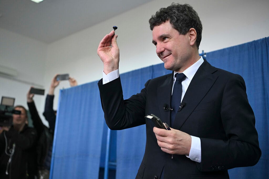 nicusor dan alegeri prezidentiale 2025 tur doi