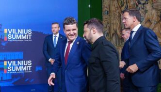 nicusor dan volodimir zelenski summit B9