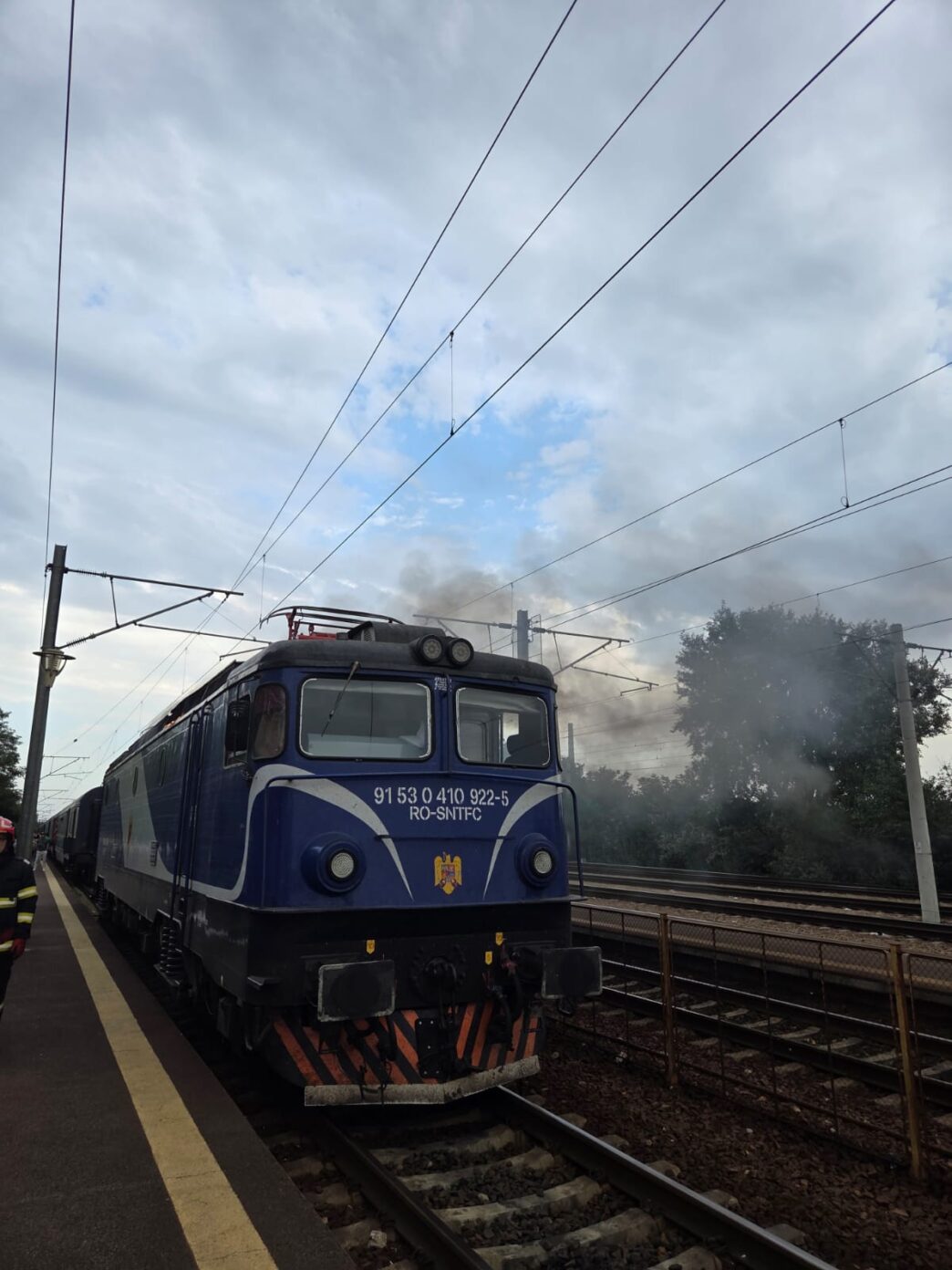 locomotiva arsa cfr trenuri