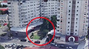 spatiu verde între blocuri temple