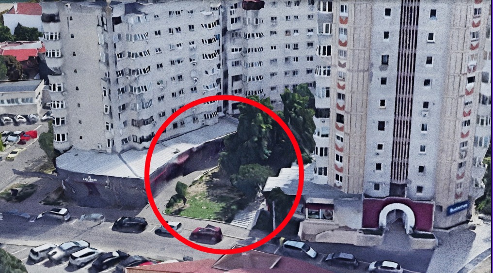 spatiu verde între blocuri temple