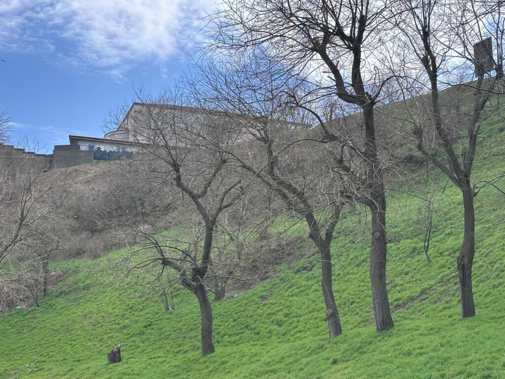 taluz modern - biserica greaca