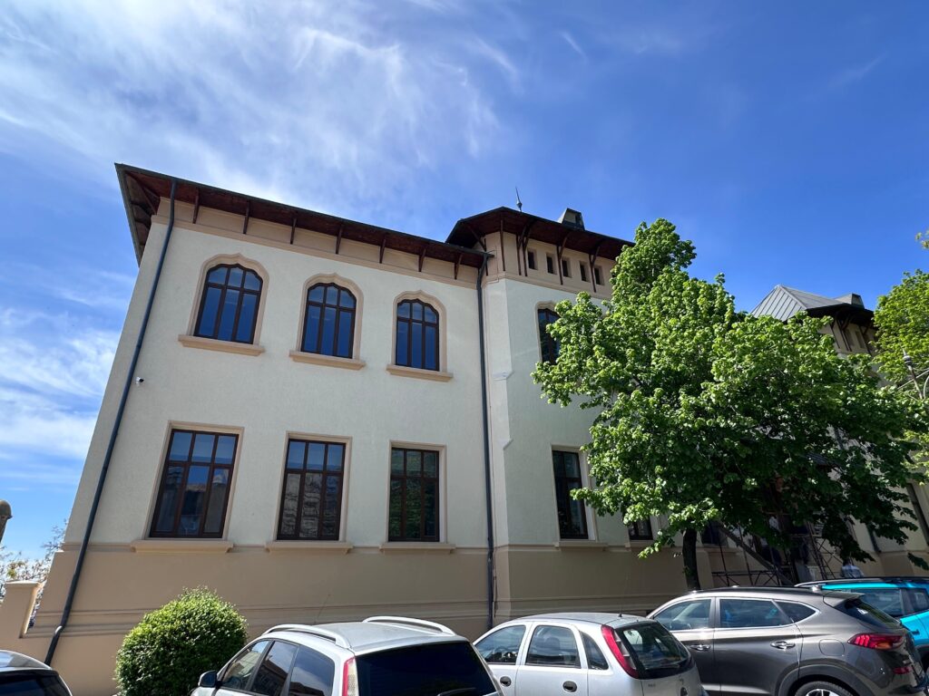 colegiul mihai eminescu cta
